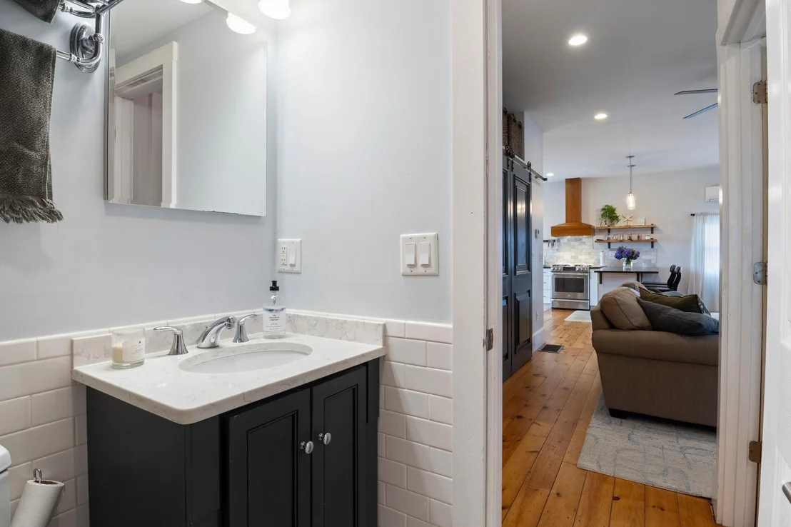 Photo of 24 Walnut
