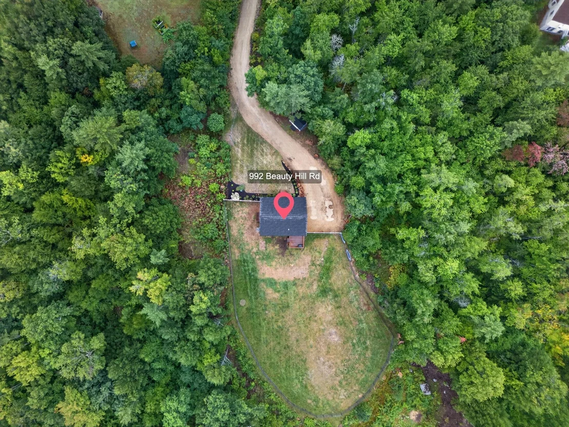 Photo of 992 Beauty Hill