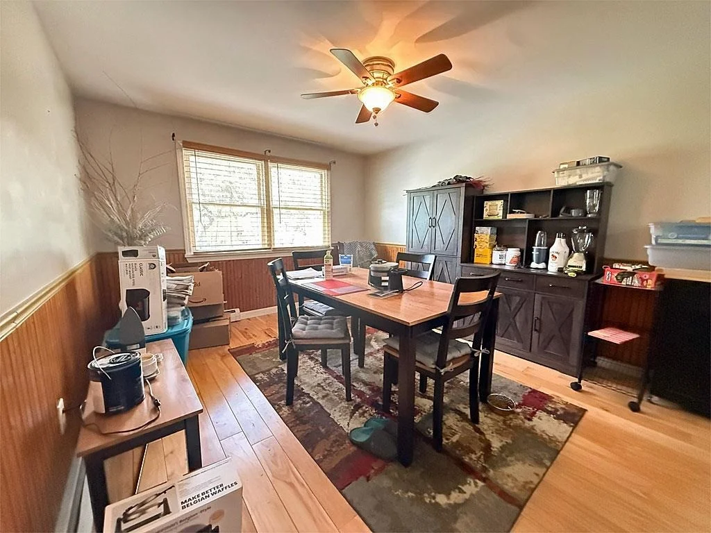 Photo of 387 Main