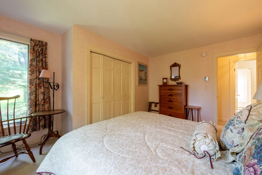 Photo of Unit 2A at 807 Murphys