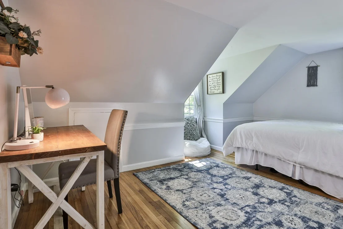 Photo of 24 Beaver Brook