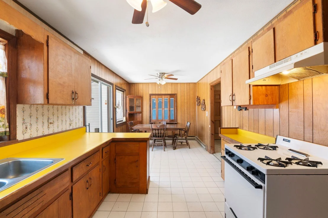 Photo of 2404 Tarbell Hill
