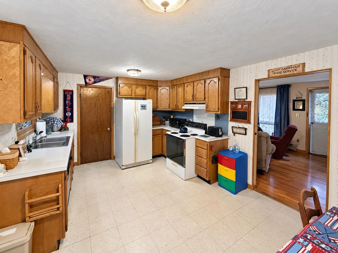 Photo of 6 Alexander