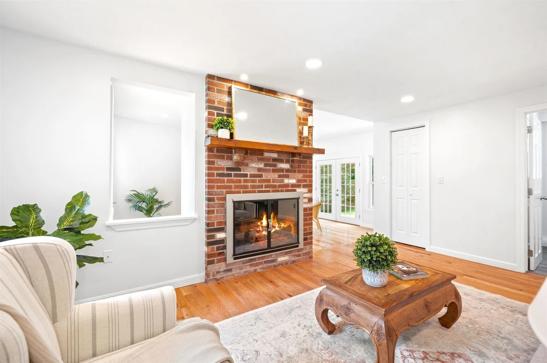 Photo of 10 McKinney