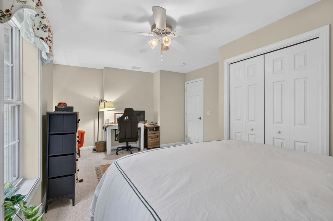 Photo of 14 Holton