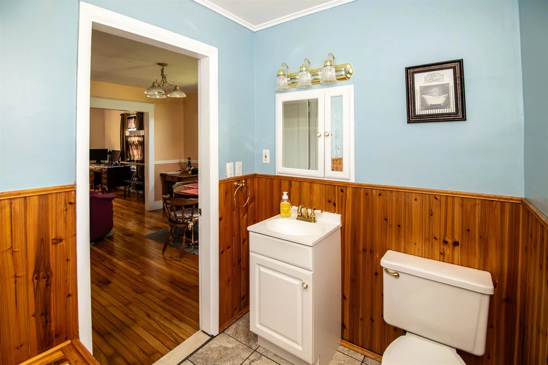 Photo of 98 Circle