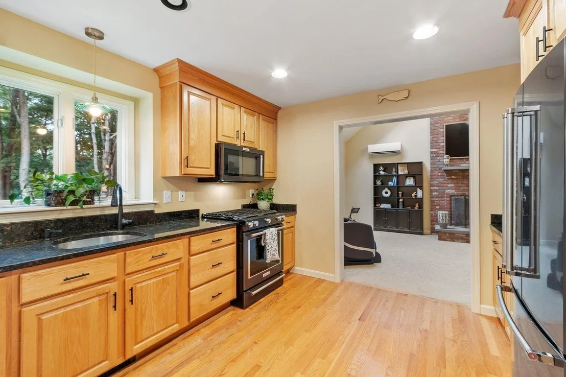 Photo of 25 Alexander
