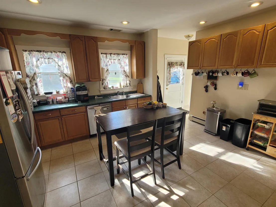 Photo of 622 Central