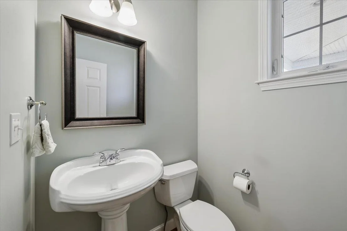 Photo of 32 White Pine