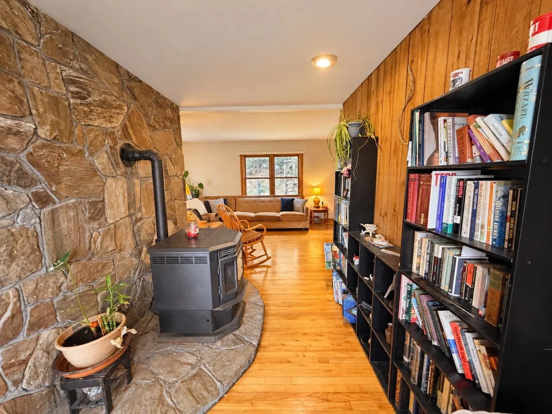 Photo of 845 Hall