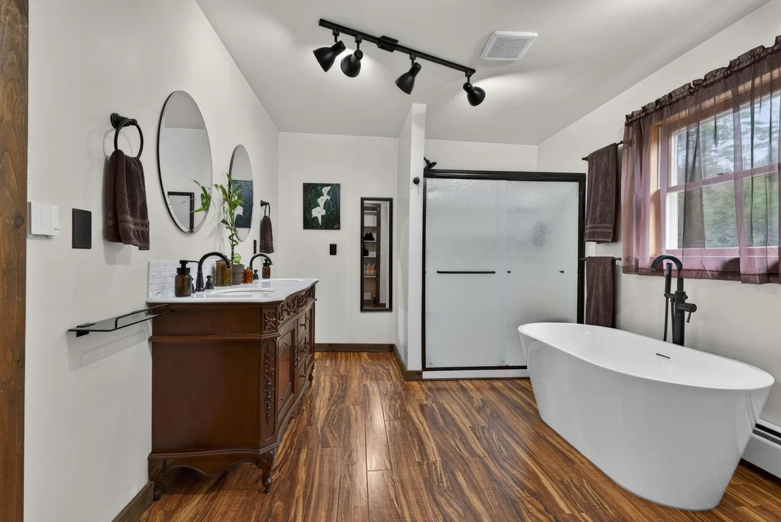 Photo of 333 Roby