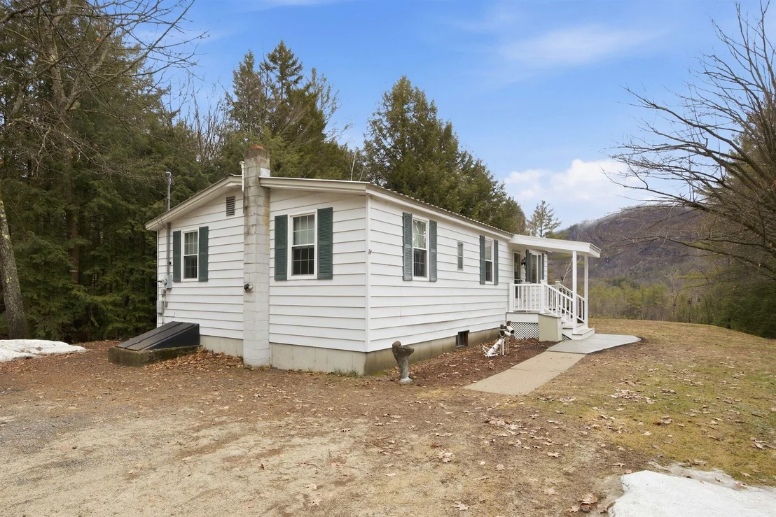 Photo of 144 Halls Brook
