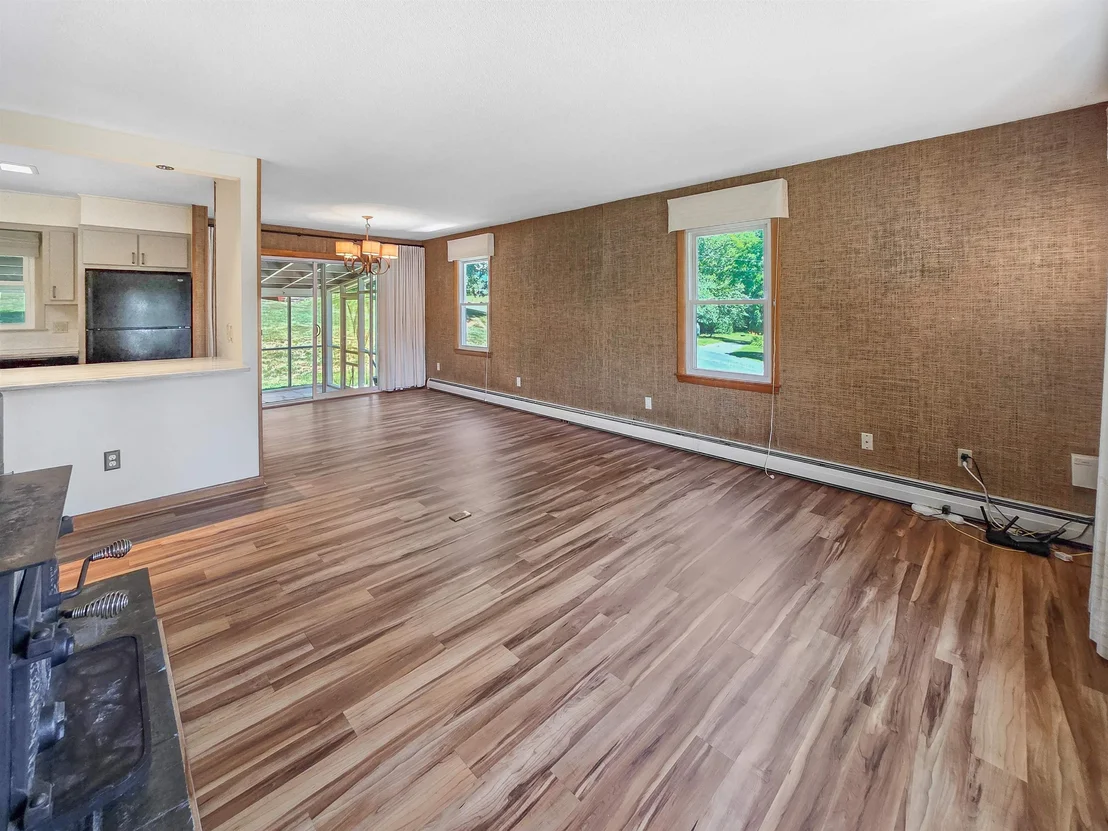 Photo of 6 Juniper Hill