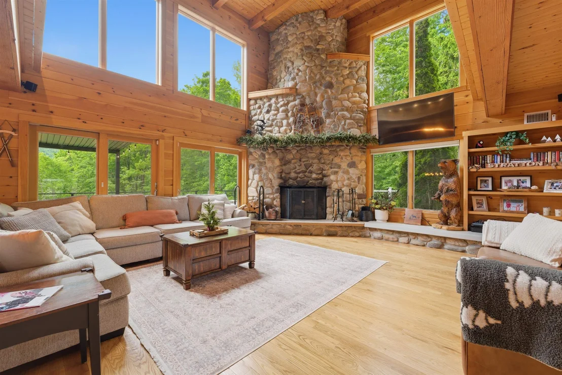 Photo of 27 Mountain View