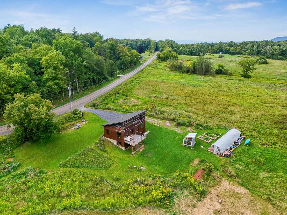 Photo of 2944 Shellhouse Mountain