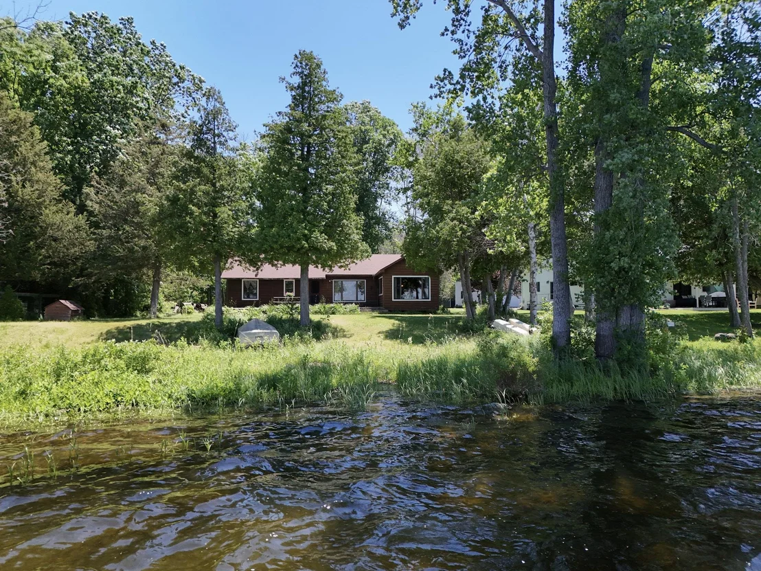 Photo of 135 Savage Point North