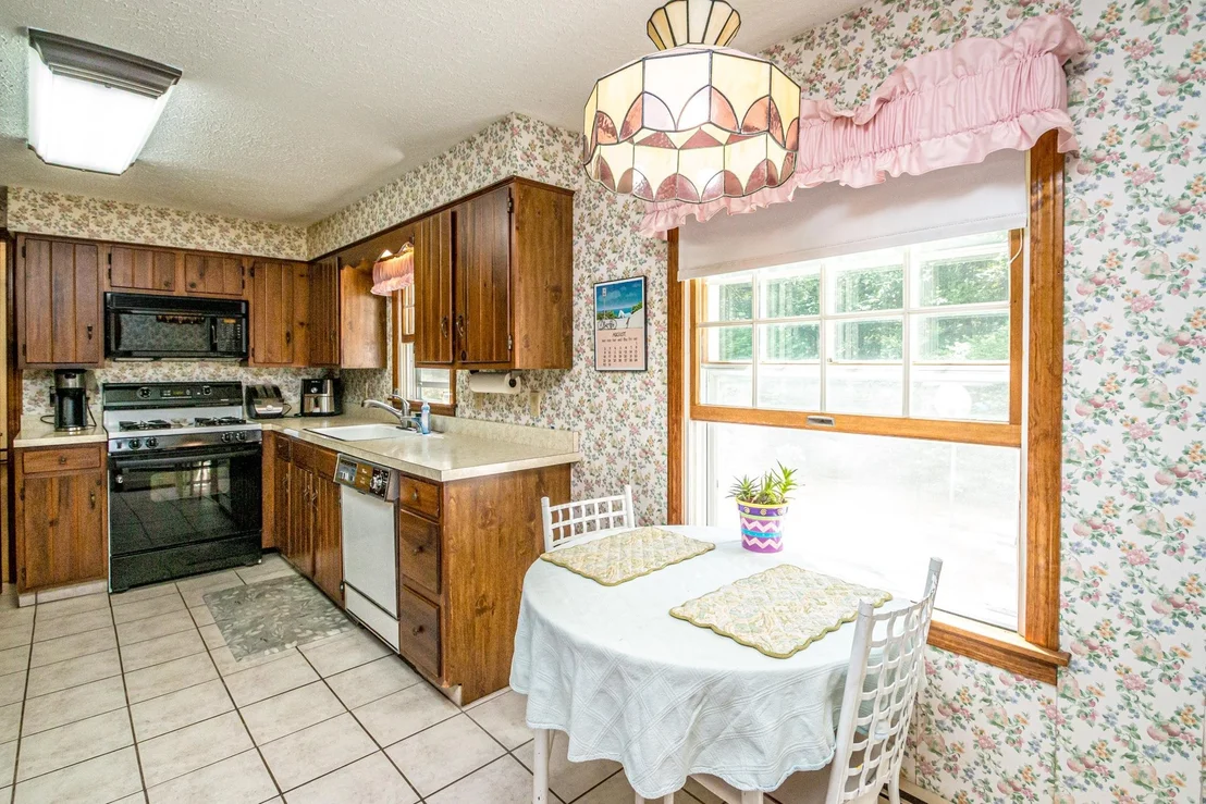 Photo of 141 Red Eagle Brook