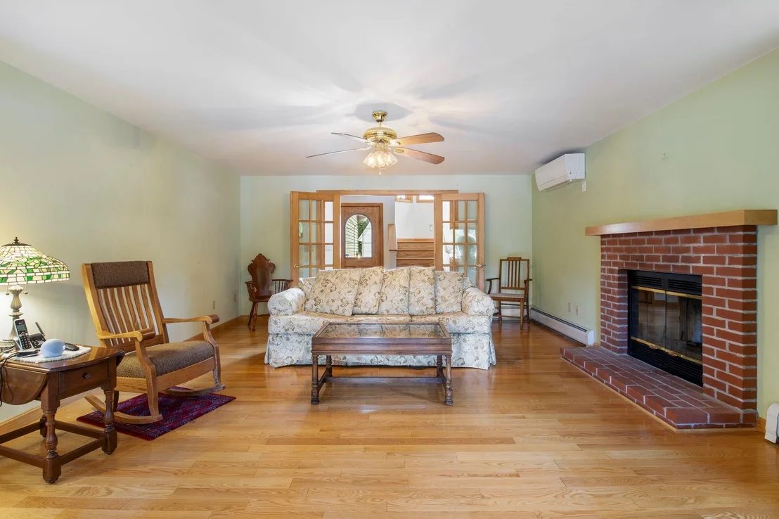 Photo of 22 Lakeside
