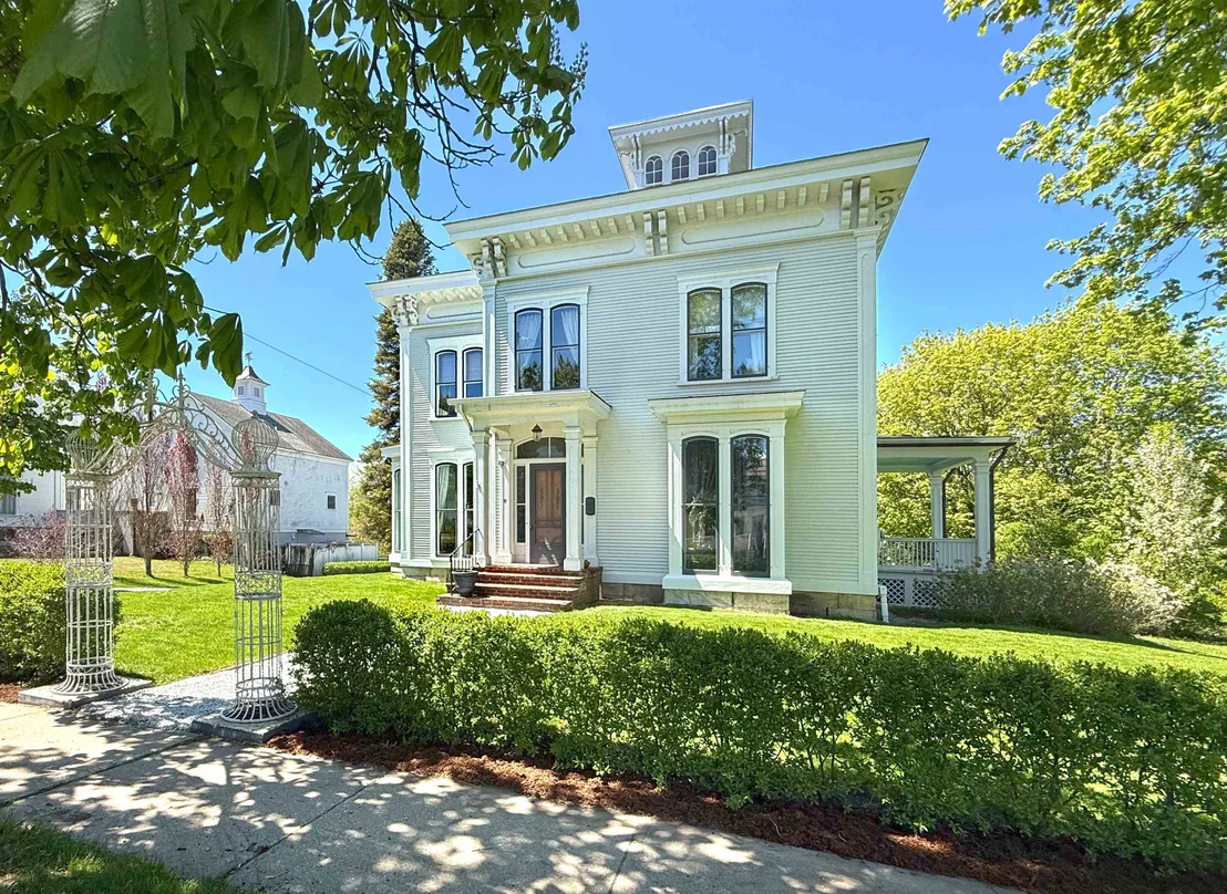 Photo of 72 Main