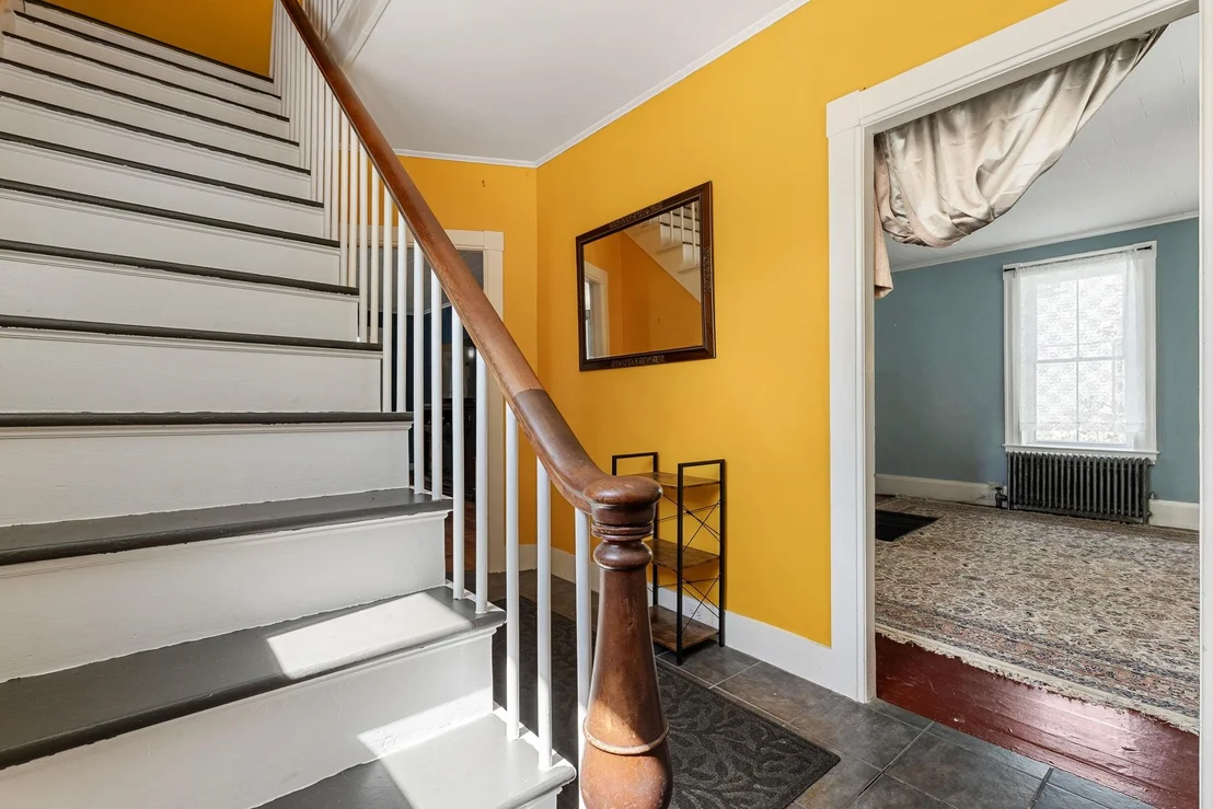 Photo of 276 Central