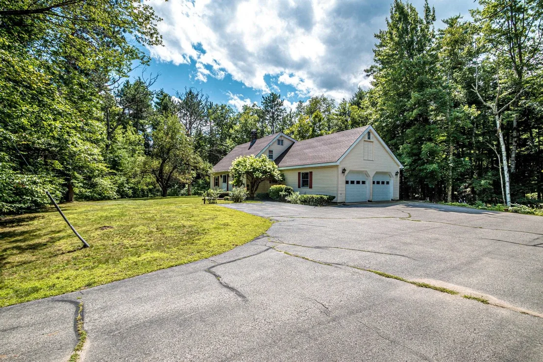 Photo of 141 Red Eagle Brook