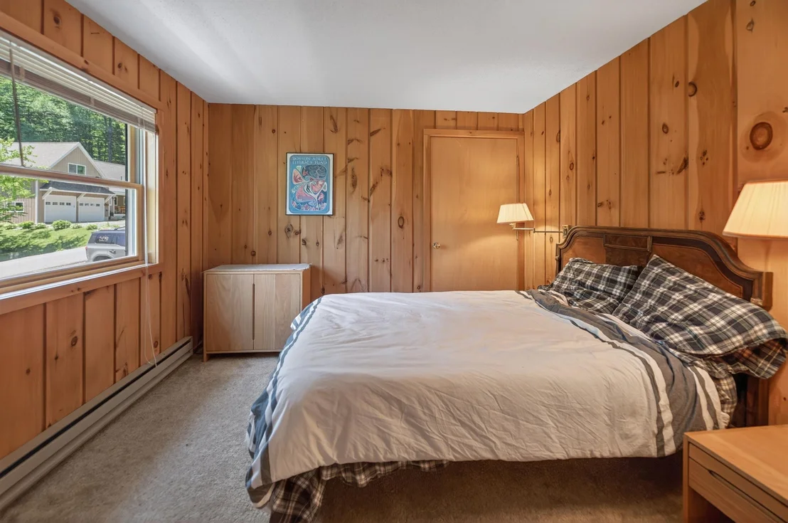 Photo of 36 Bears Den