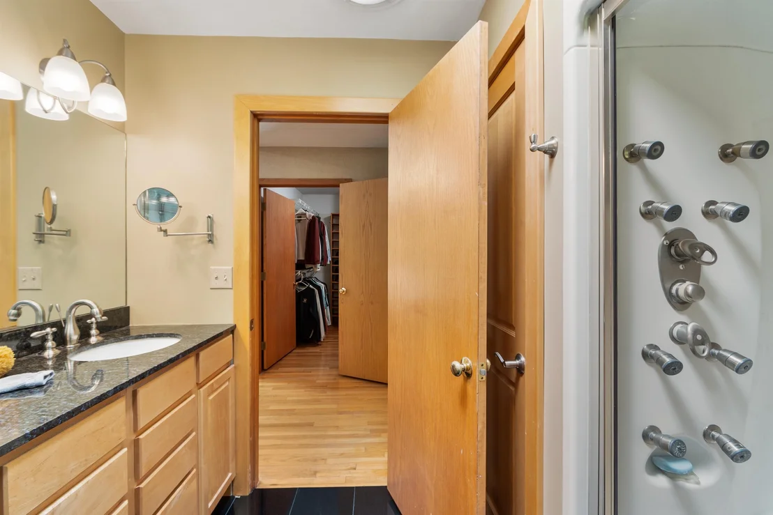 Photo of 6 Weston
