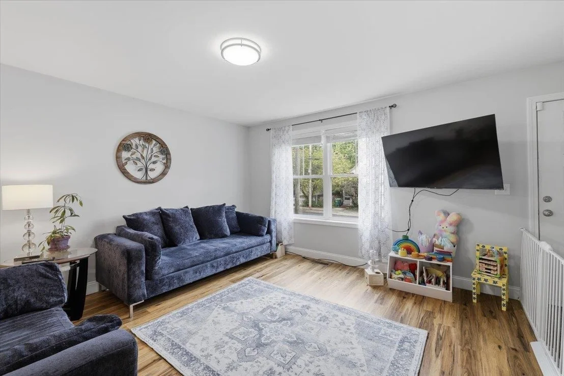 Photo of 60 Pine