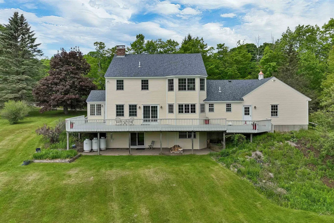 Photo of 25 Wolfeboro