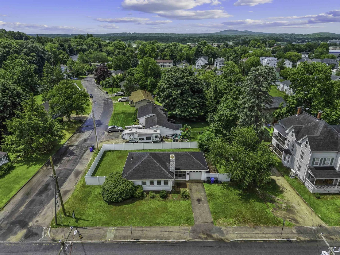 Photo of 222 Calef