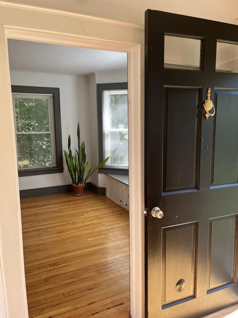 Photo of 24 Pleasant
