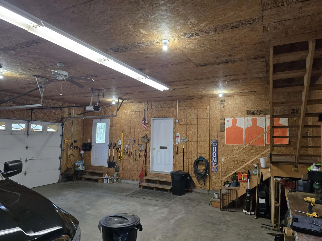 Photo of 892 Burton Hill