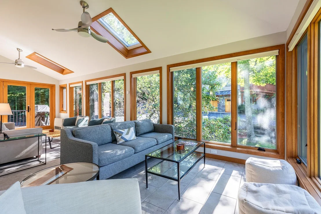 Photo of 426 Roaring Brook
