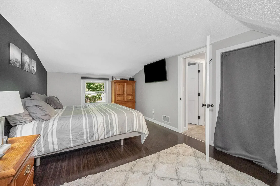 Photo of 83 Jericho