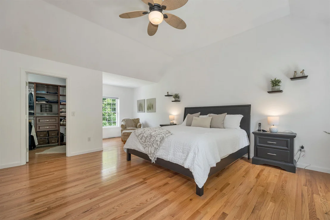 Photo of 537 Pingree Hill