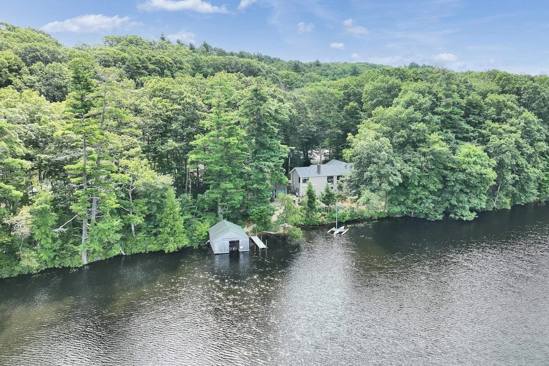 Photo of 332 Route 202
