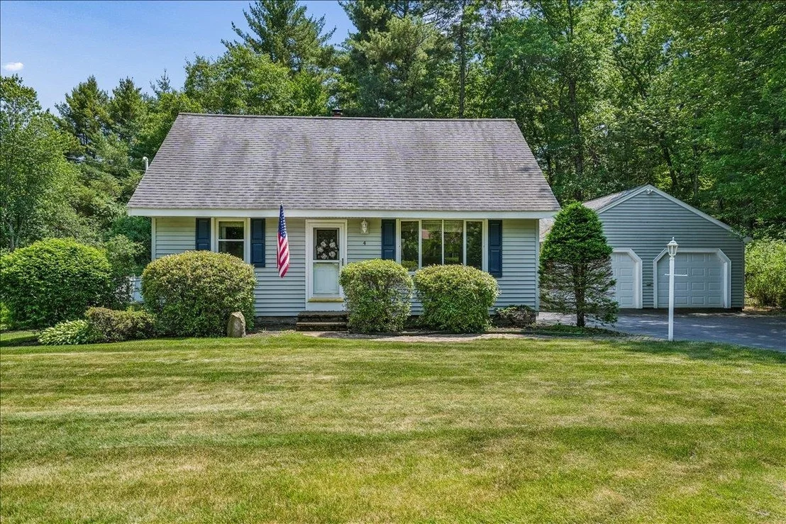 Photo of 4 Gosselin
