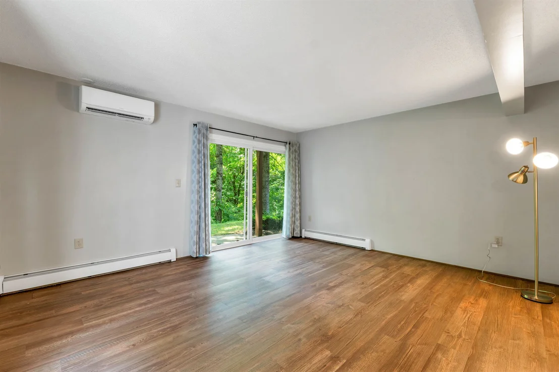 Photo of Unit 1 at 36 Circle