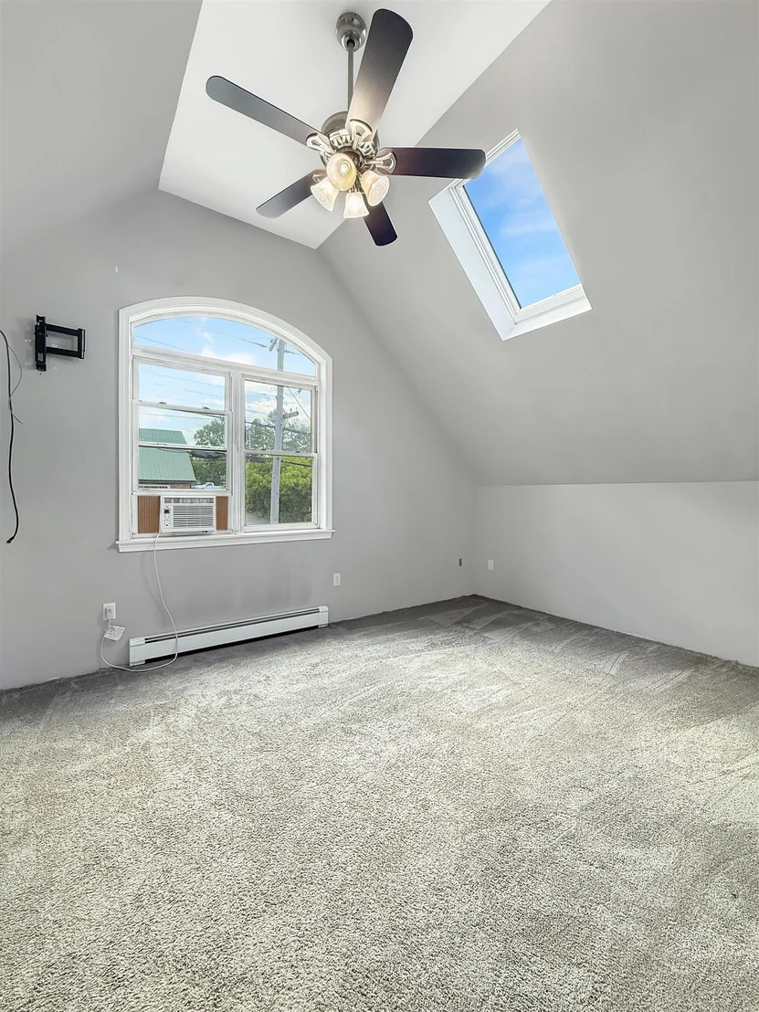 Photo of 465 Hillside