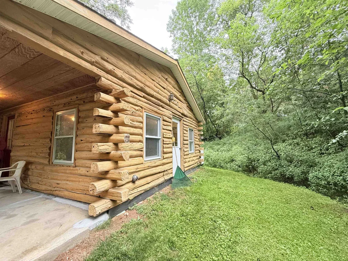 Photo of 26 Log Cabin