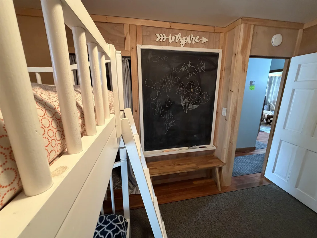 Photo of 33 Pleasant Street