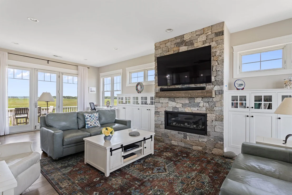 Photo of 553 Ocean