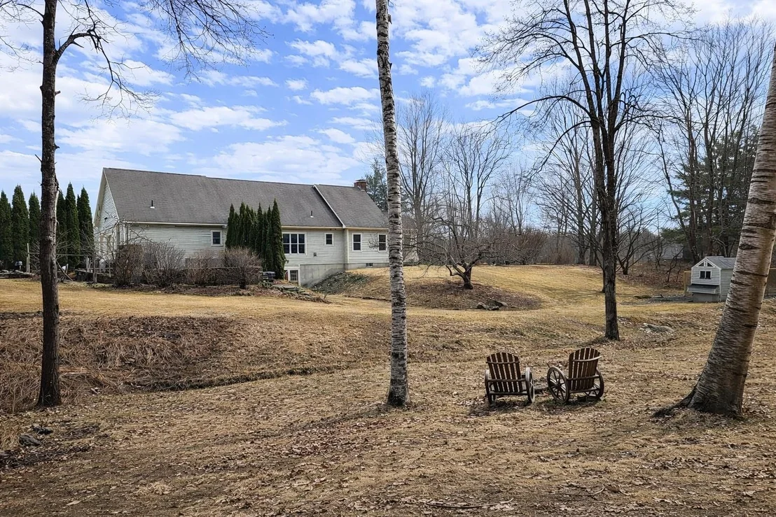Photo of 692 Old Walpole