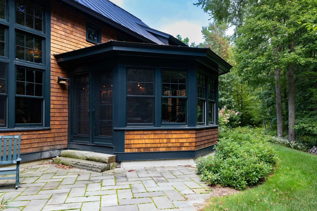 Photo of 422 Shagbark