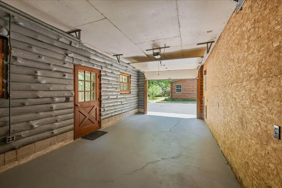 Photo of 34 Edwards Mill