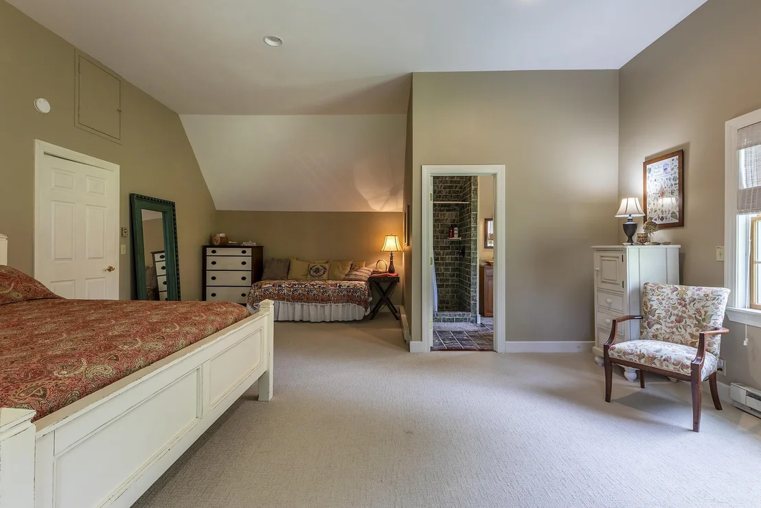 Photo of 136 Yeaw