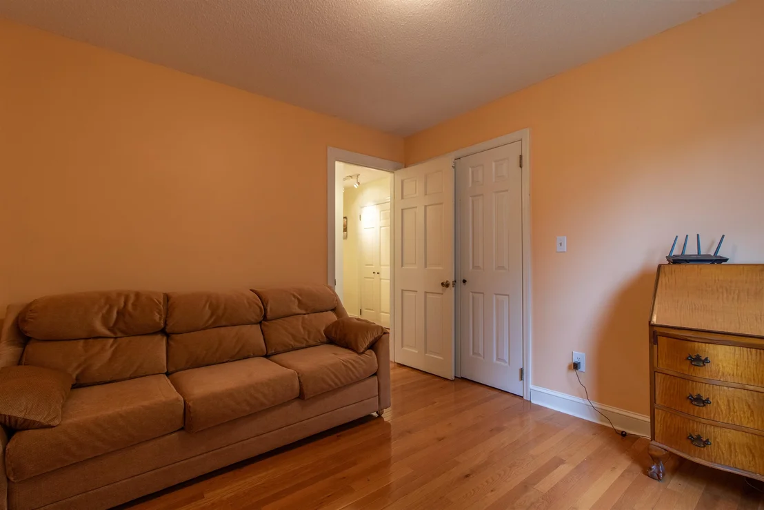 Photo of 388 Dolloff Pond
