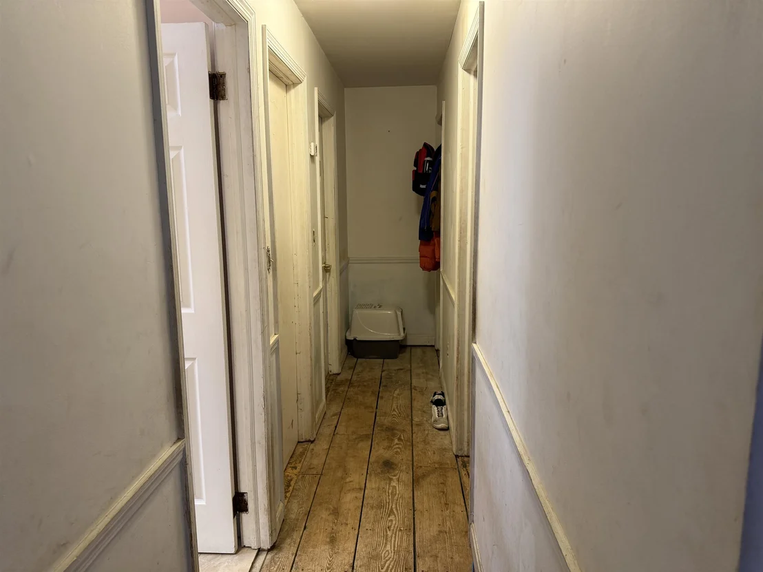 Photo of 4131 Lower Newton
