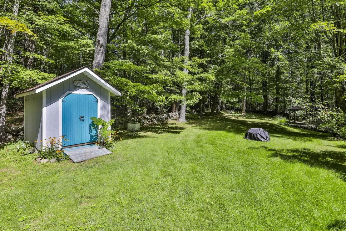 Photo of 8 Putnam Hill