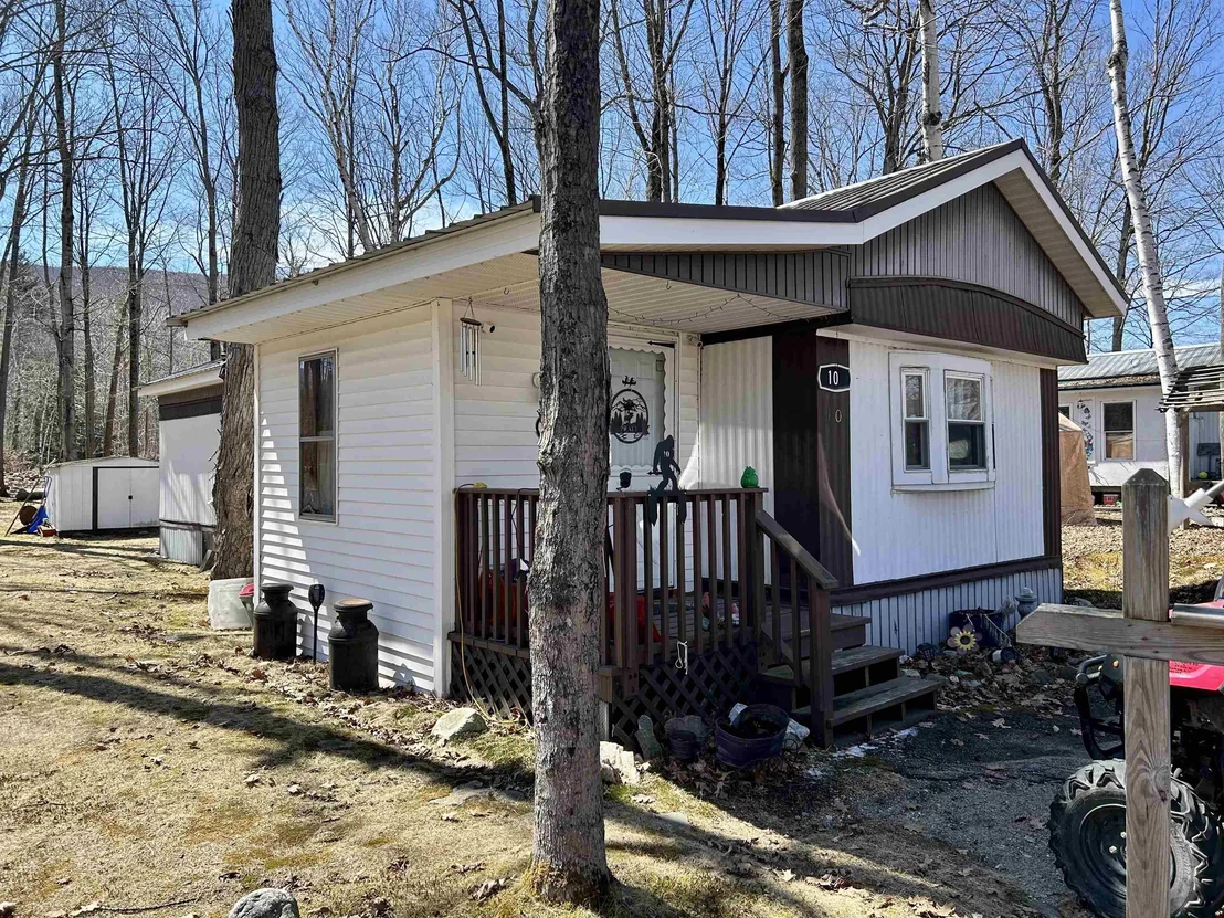 Photo of 10 Brookside
